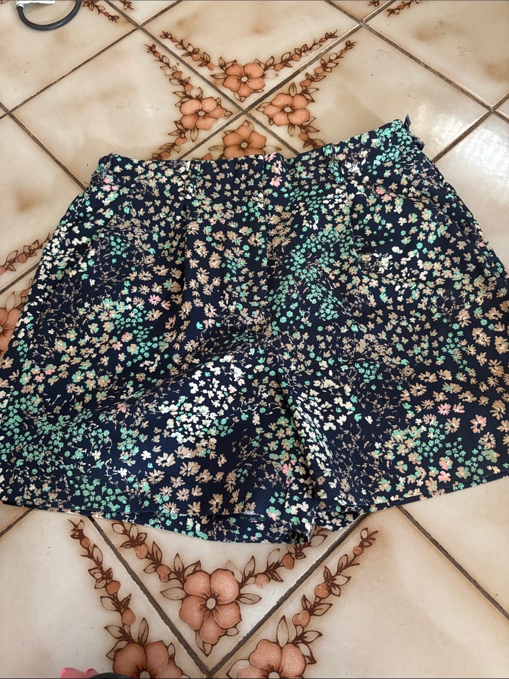Vero Moda Navy Floral High-Waist Women’s Shorts